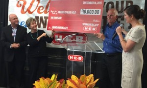 Friends of Blue Hole receives a donation of $10,000 from H-E-B